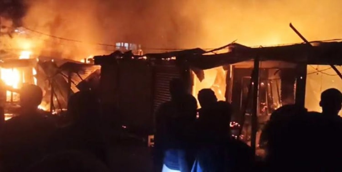 গাজীপুরের মার্কেটে ভয়াবহ অগ্নিকান্ড