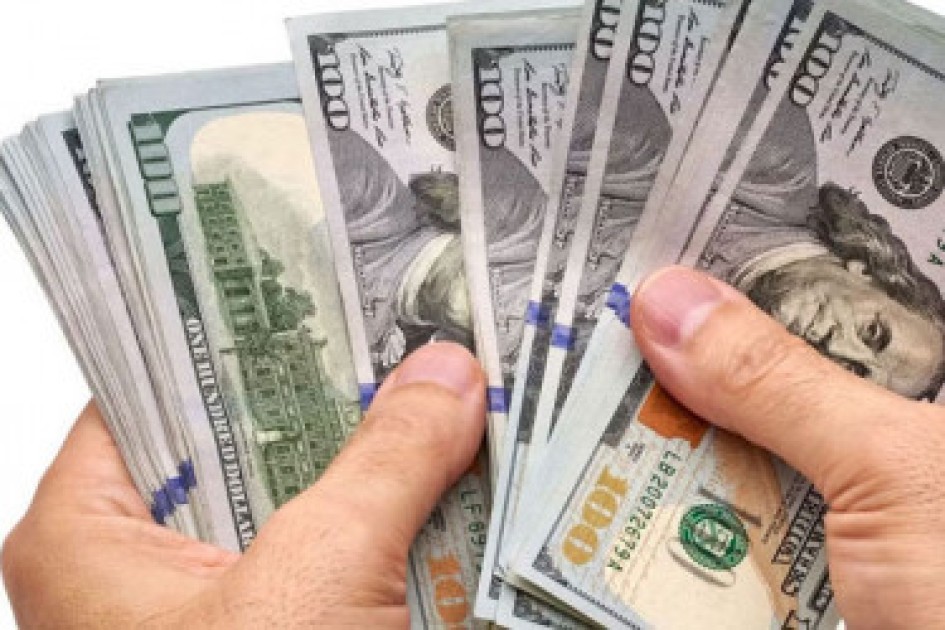 এক দিনে ডলারের দাম ৭ টাকা বাড়লো