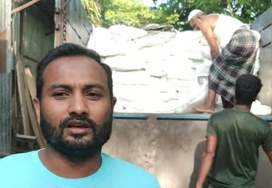 ভোলায় খাদ্যবান্ধব চালে অতিরিক্ত টাকা নেওয়া ও ওজনে কম দেয়ার অভিযোগ